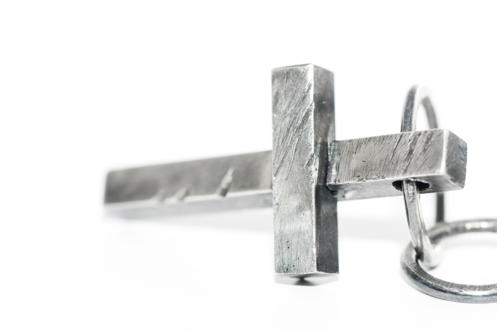 Angled cross necklace Silver